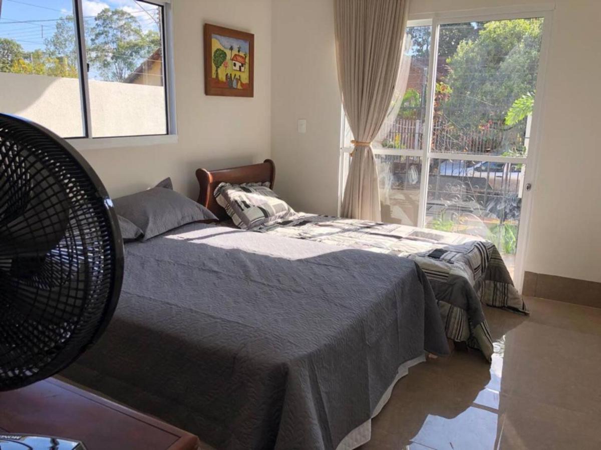 Casa Bela E Confortavel Em Chapada dos Guimarães Esterno foto